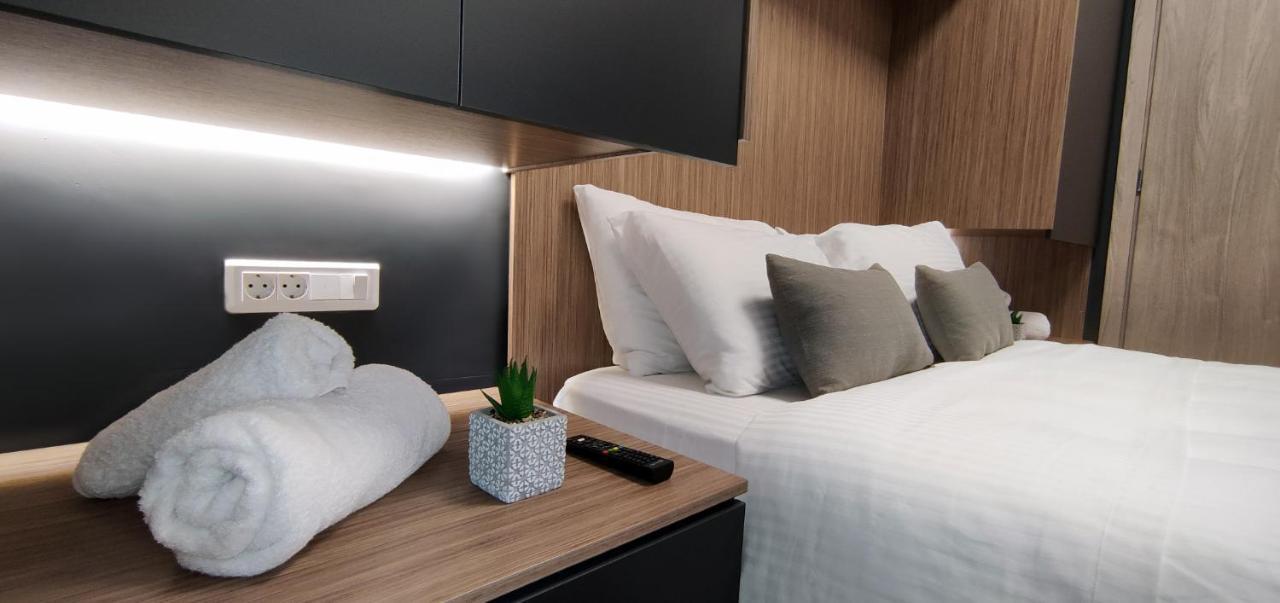 Feel Good Vibes - Apt Suite Aten Exteriör bild